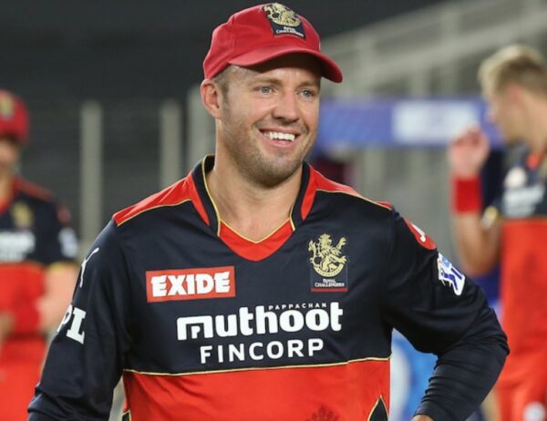 Harbhajan Calls Suryakumar Yadav A Better Version Of AB De Villiers As SKY Rips Apart RCB Bowling - RVCJ Media