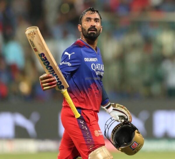 CSKvsRCB- The Important Game Will Be Last IPL Match Of MS Dhoni Or Dinesh Karthik - RVCJ Media