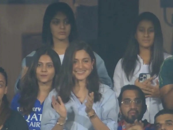 Anushka Sharma’s Video Losing Her Cool During India-Pakistan Clash Is Going Viral - RVCJ Media