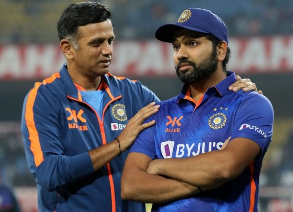 Emotional Rohit Sharma Tried To Convince Rahul Dravid To Stay But... - RVCJ Media