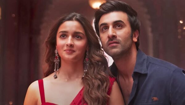 Ranbir Kapoor Speaks On 11-Yr Age Gap Between Him & Alia Bhatt, Can’t Stop Praising His Wife - RVCJ Media