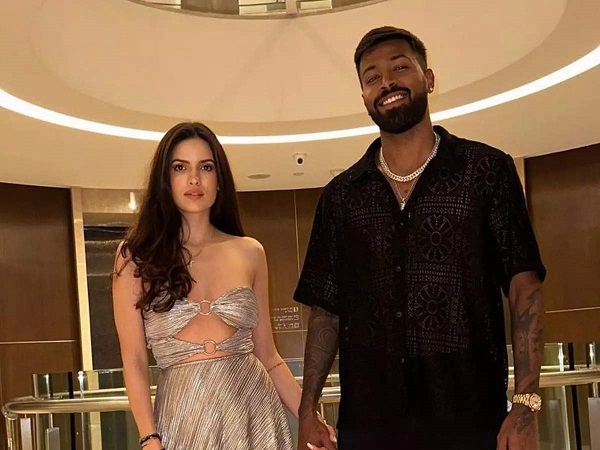 Hardik Pandya Shuts Down Natasa’s Haters With His Loving Comments On Her Instagram Post - RVCJ Media