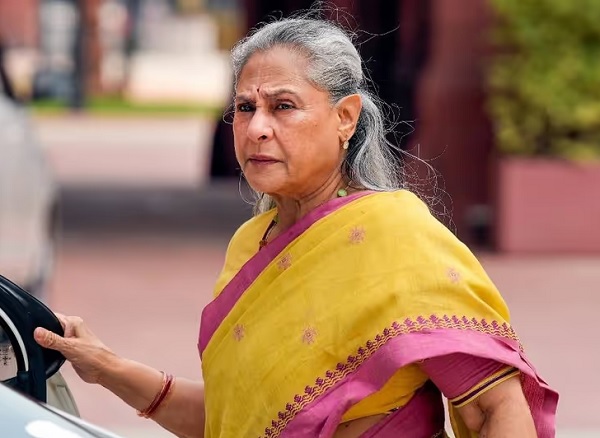 Jaya Bachchan Loses Cool On Being Addressed As “Shrimati Jaya Amitabh Bachchan” In Rajya Sabha - RVCJ Media