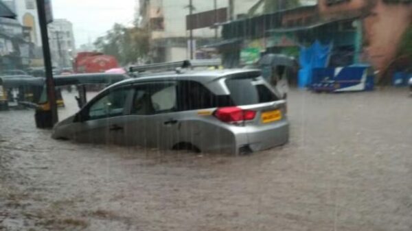 X Floods With Memes As Heavy Rains In Mumbai Cause Waterlogging, Trains & Flights Cancellation - RVCJ Media