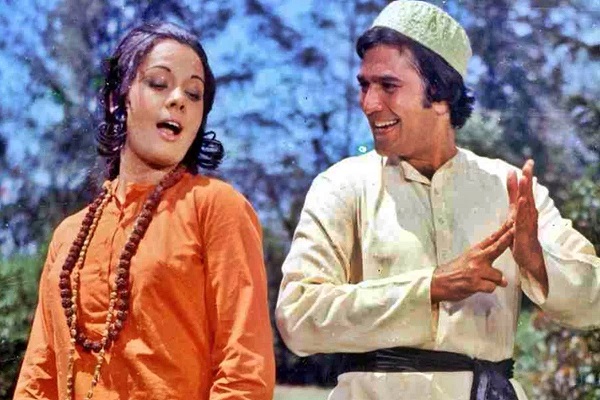 Mumtaz Talks About Her Bond With Rajesh Khanna & Alleged Rivalry With Sharmila Tagore - RVCJ Media