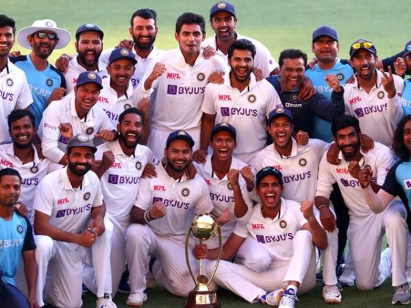 Ashwin Revealed How Ravi Shastri Eased Tension & Cheered Up Players After India Got 36 All Out - RVCJ Media