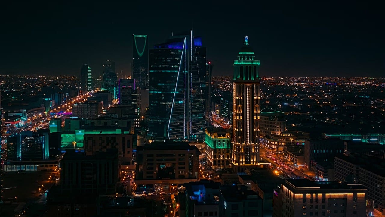 The 6 Best Places To Visit In Riyadh - Kingdom Centre