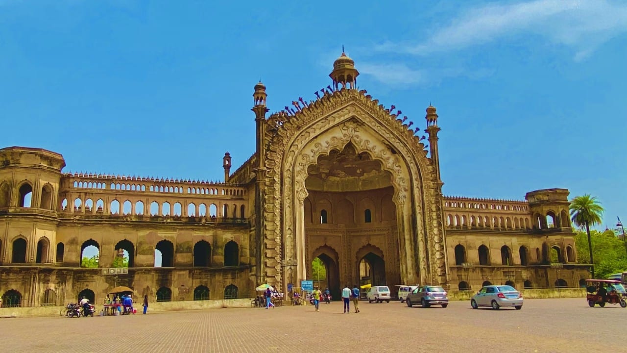 9 Best Things To Do In Lucknow - Rumi Darwaza