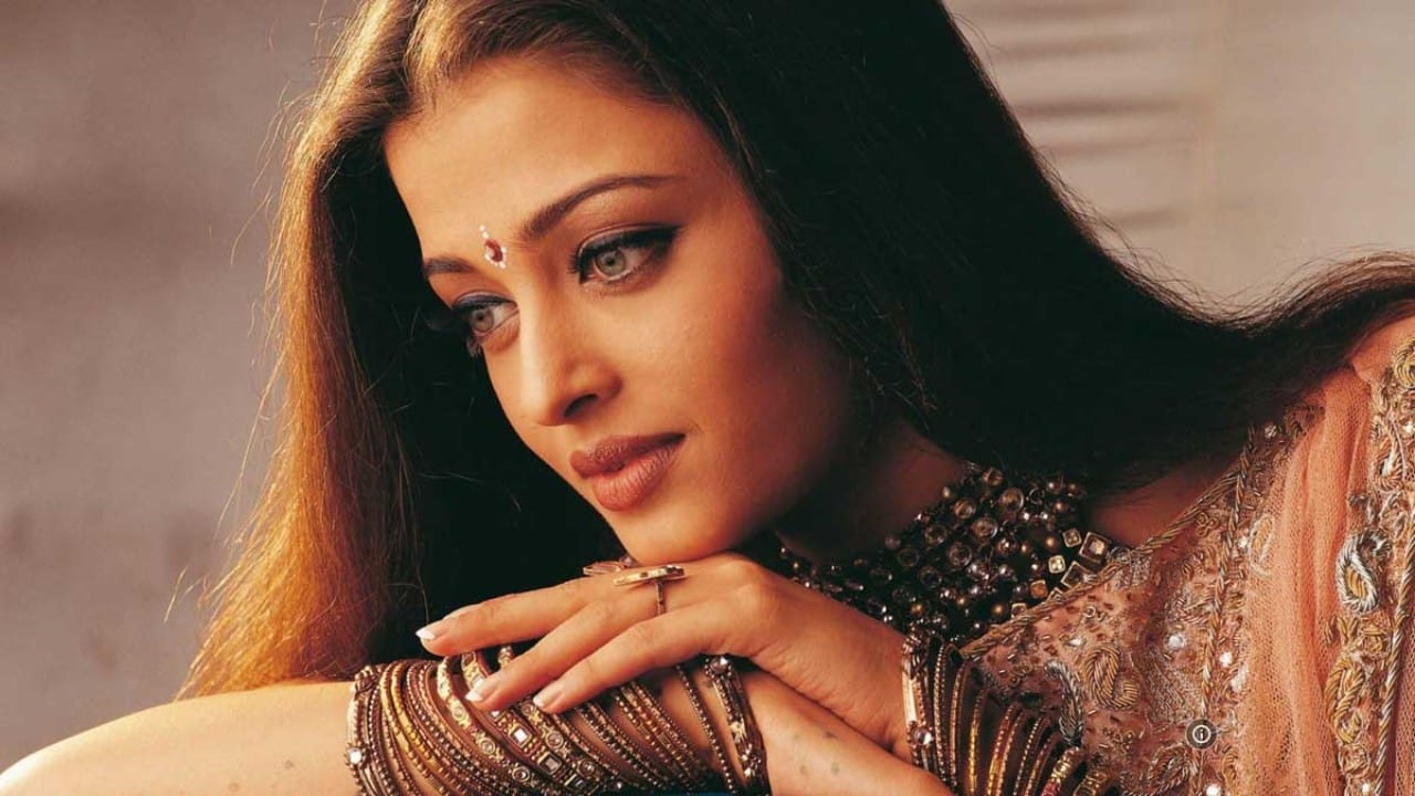 Top 10 Richest Actresses In India - Aishwarya