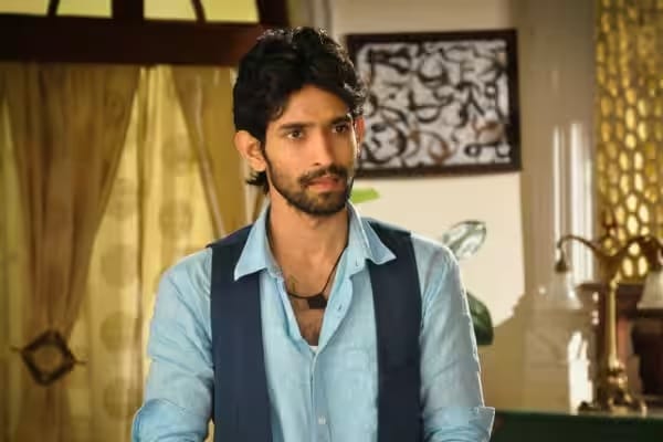 8 Superb Acting Performances Of Vikrant Massey That Prove His Versatility & Prowess - RVCJ Media