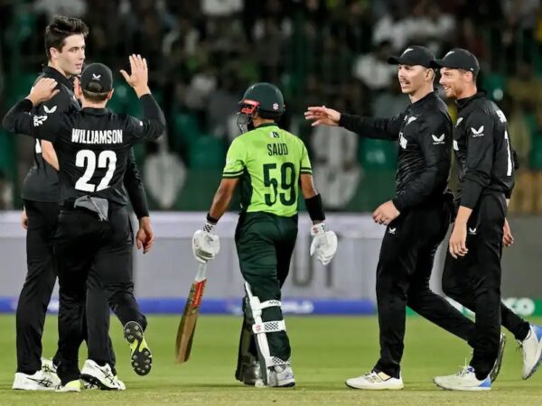 Pak Fans Slam Their Team As New Zealand Crushed Pakistan In Champions Trophy Opener - RVCJ Media