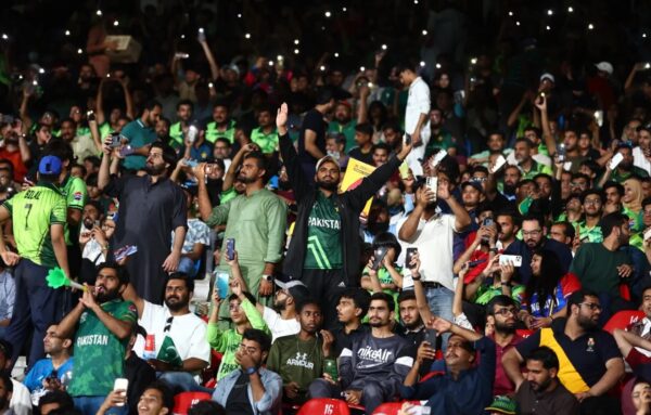 Pak Fans Slam Their Team As New Zealand Crushed Pakistan In Champions Trophy Opener - RVCJ Media