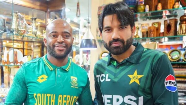 “Katoristan”, Pakistan Official’s Weird Way Of Presenting Rs. 30K Cheque To SA Player Goes Viral - RVCJ Media